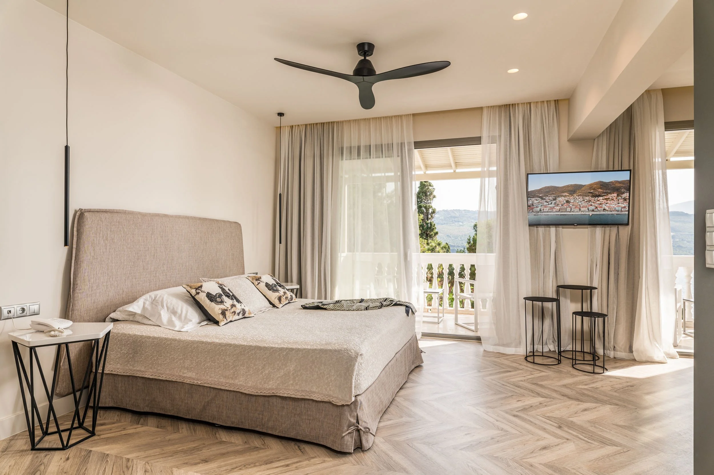 Luxury Grand Suite interior