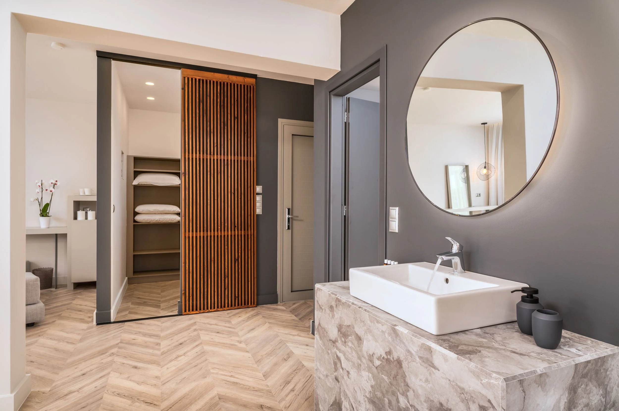 Luxury Suite bedroom
